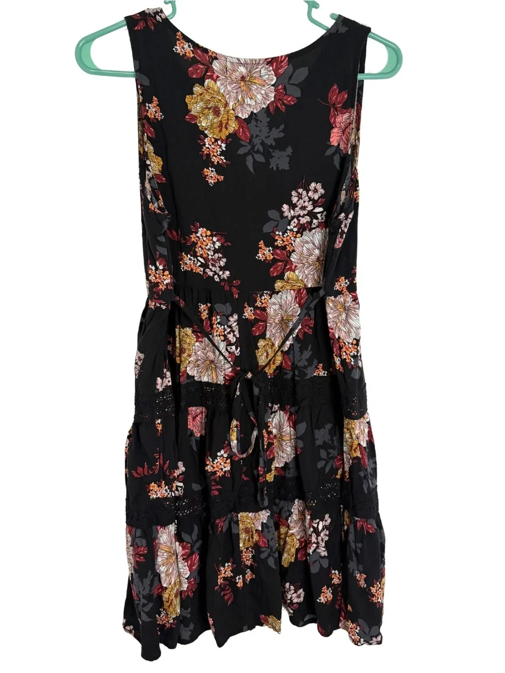 3/$20 Maurices Black Floral V-Neck Knee Length Sleeveless Dress - Picture 2 of 5